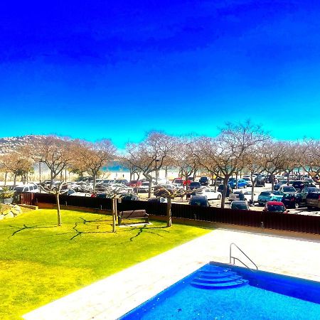 Beautiful Apartment 75M2 With View At The Beach, Pool, Parking Rosas Exteriör bild