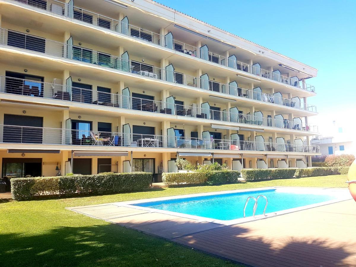 Beautiful Apartment 75M2 With View At The Beach, Pool, Parking Rosas Exteriör bild