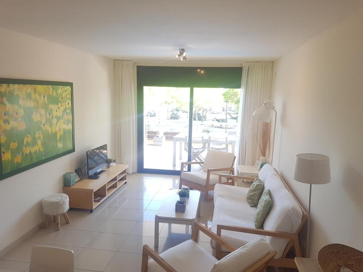 Beautiful Apartment 75M2 With View At The Beach, Pool, Parking Rosas Exteriör bild