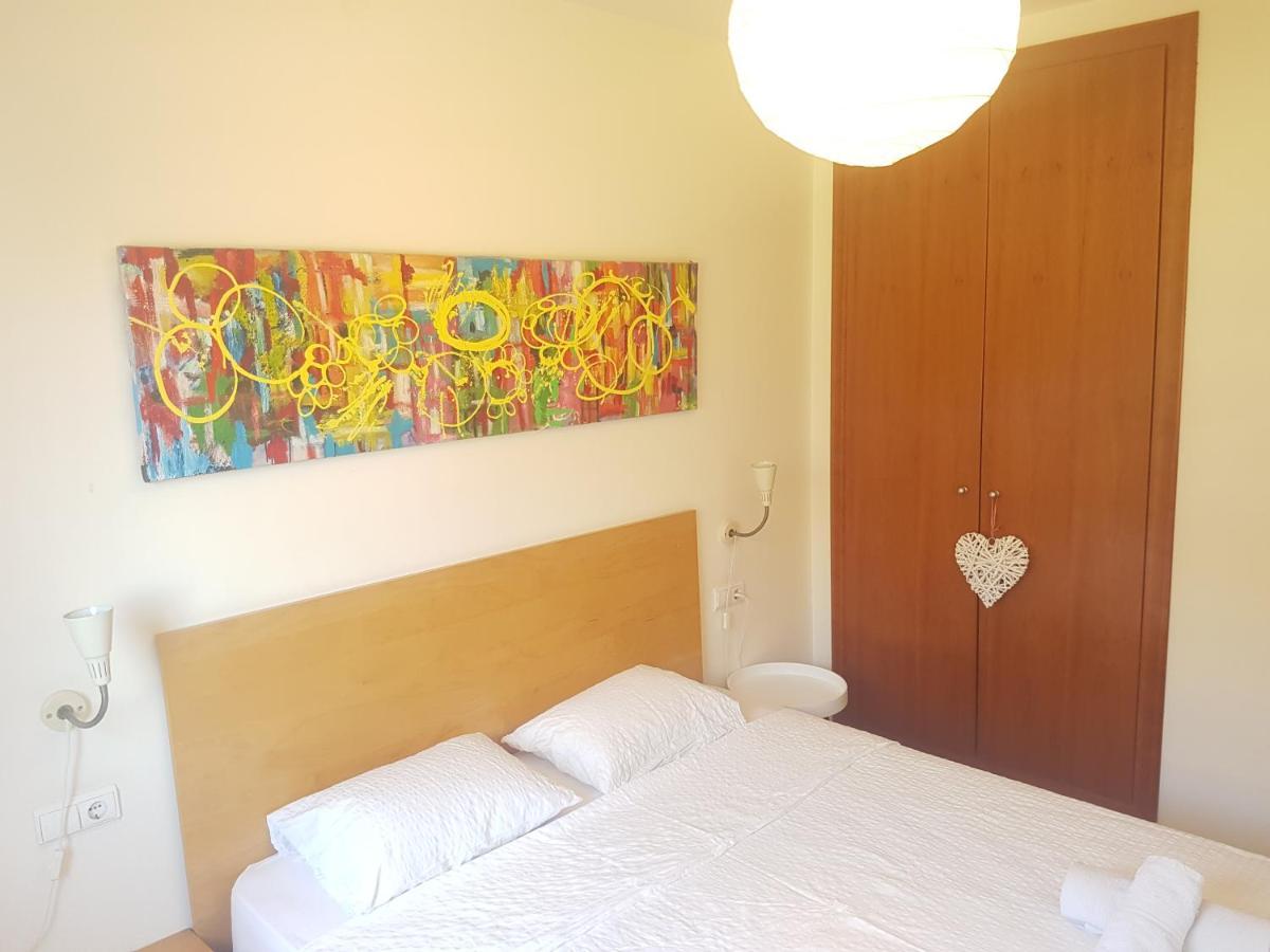Beautiful Apartment 75M2 With View At The Beach, Pool, Parking Rosas Exteriör bild