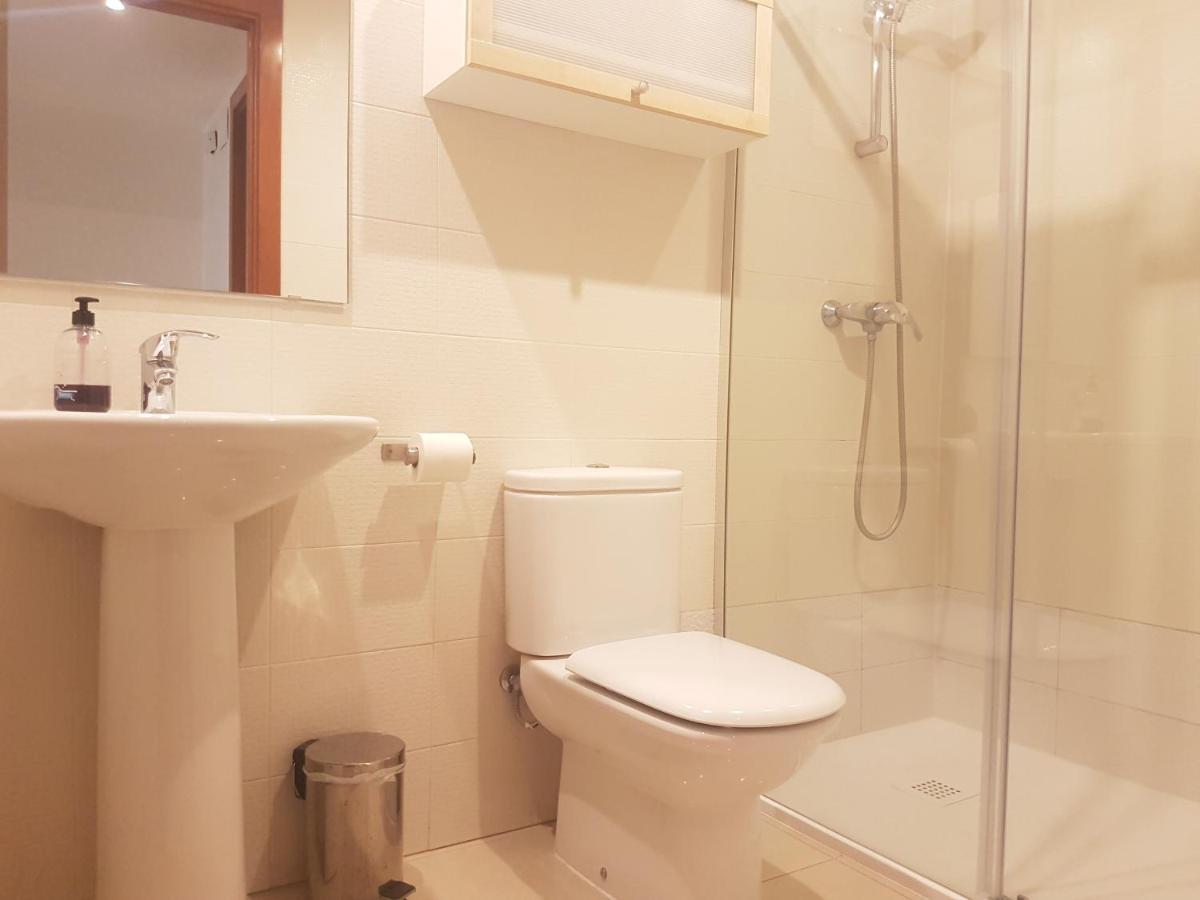 Beautiful Apartment 75M2 With View At The Beach, Pool, Parking Rosas Exteriör bild