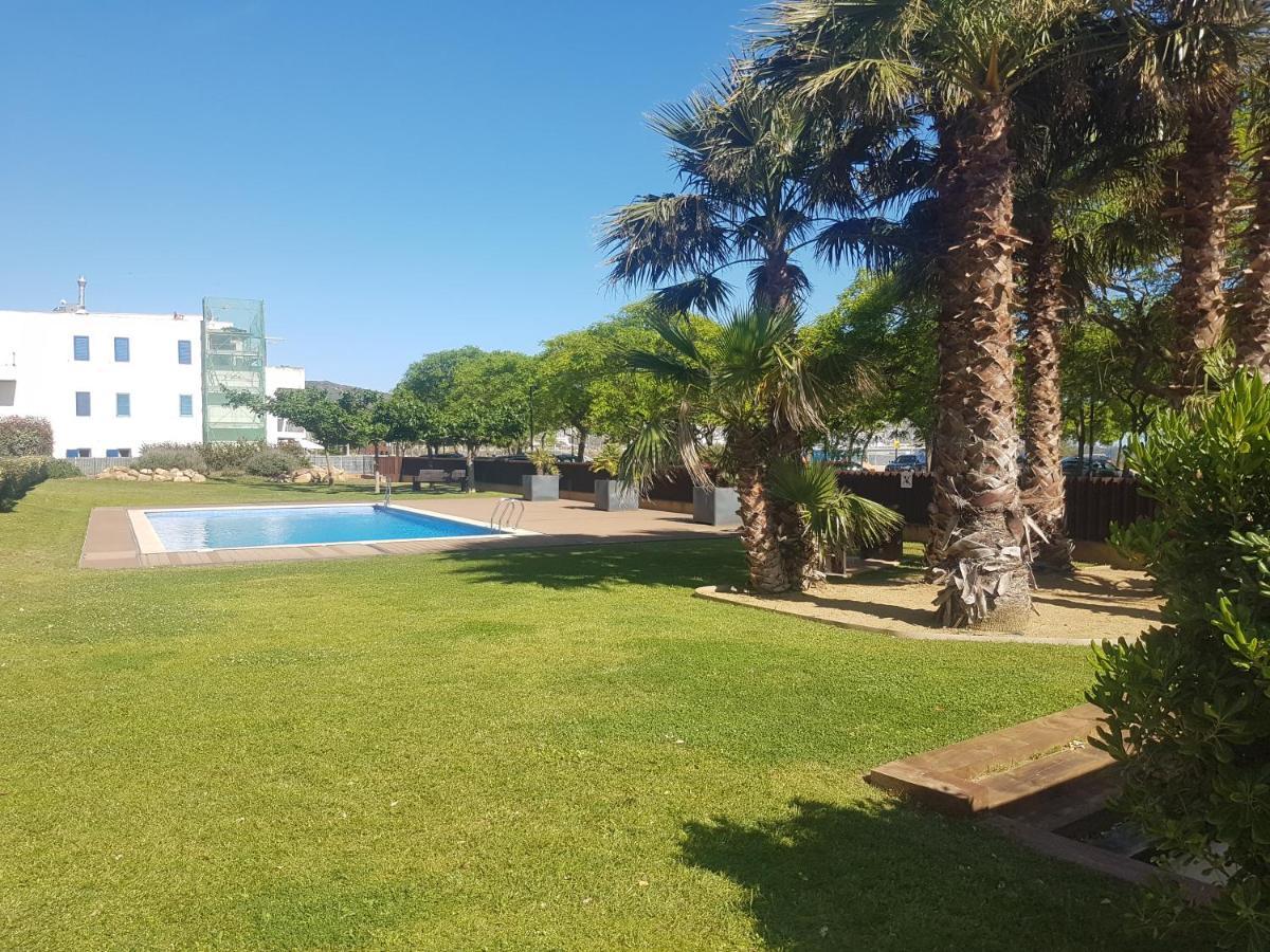 Beautiful Apartment 75M2 With View At The Beach, Pool, Parking Rosas Exteriör bild